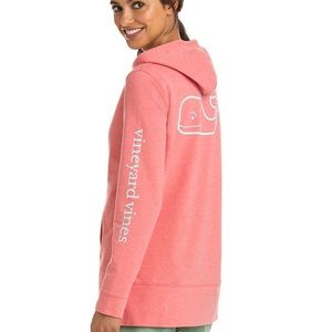 Vineyard Vines long hoodie tee